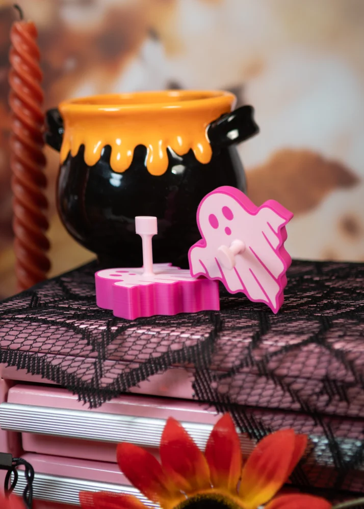 Cute Ghost Nail Stand